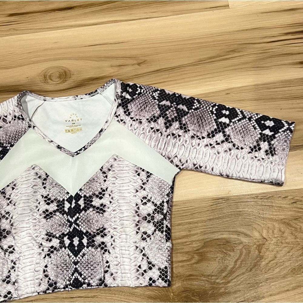 Varley Cropped Snakeskin Stretchy Top Women’s XS - Picture 3 of 3